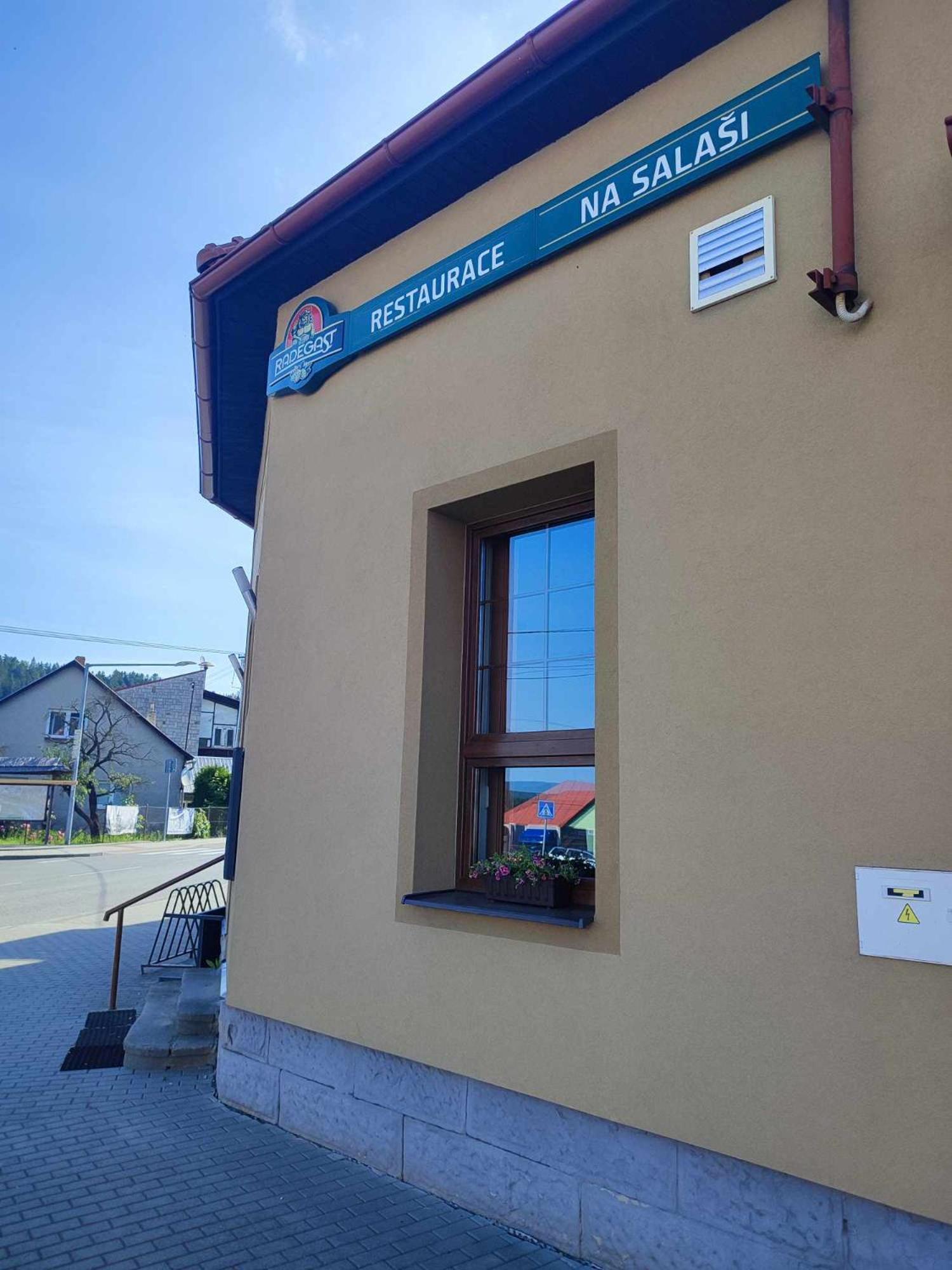 Penzion A Restaurace Na Salasi Hutisko Luaran gambar